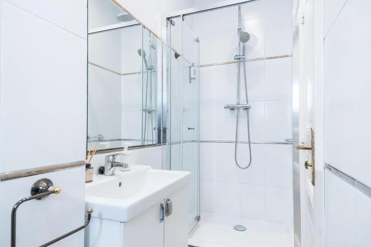 Modernist Apartment In The Best Location Barcelona