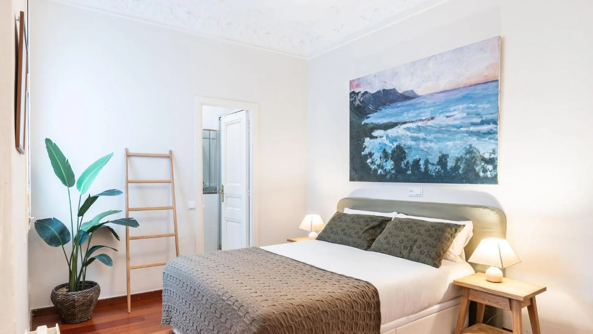 Modernist Apartment In The Best Location Barcelona Spanyolország
